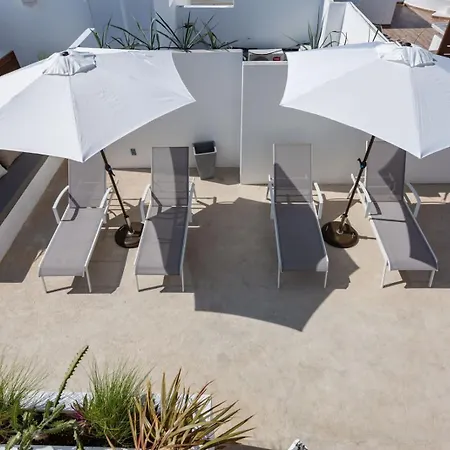 Caribbean Apartment 2